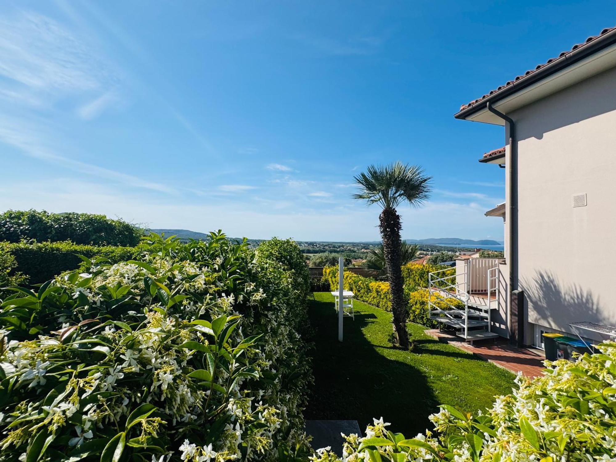 Casaserena San Vincenzo Esterno foto